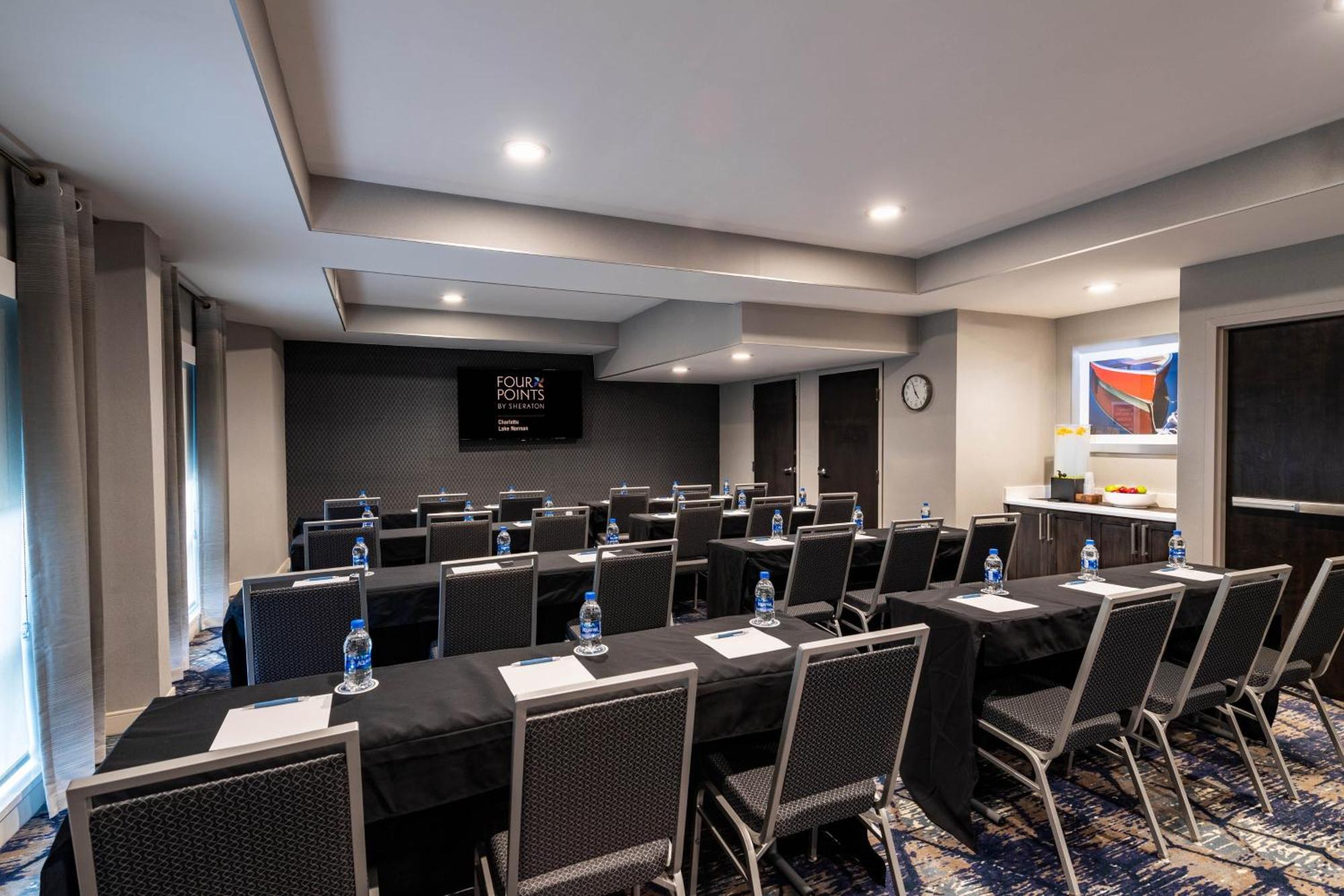 Four Points By Sheraton Charlotte - Lake Norman Хантерсвилл Бизнес фото